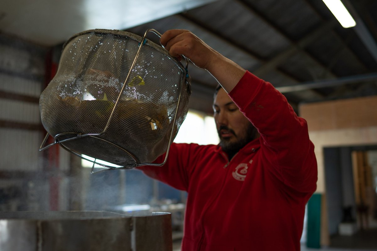 Jim Smith, Eyak Athabaskan, Restoration and Elder Subsistence Program Manager, prepares food for our Native Elders Subsistence Program - deeply-rooted in the tradition of honoring ancestors.

Learn more: nativeconservancy.org/giftsthatgiveb…

#GiftsThatGiveBack #ZeroWasteGifts