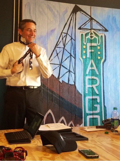 DrewWrigley's tweet photo. OTD, 5 years ago: a final speech in Fargo as Lt. Governor. Opted for the “Ugly🎄Tie” mid-speech, instead of the sweater. A day of wonderful memories…thanks for the privilege~
#DroneFocus
@emergingprairie https://t.co/301adgLiNx