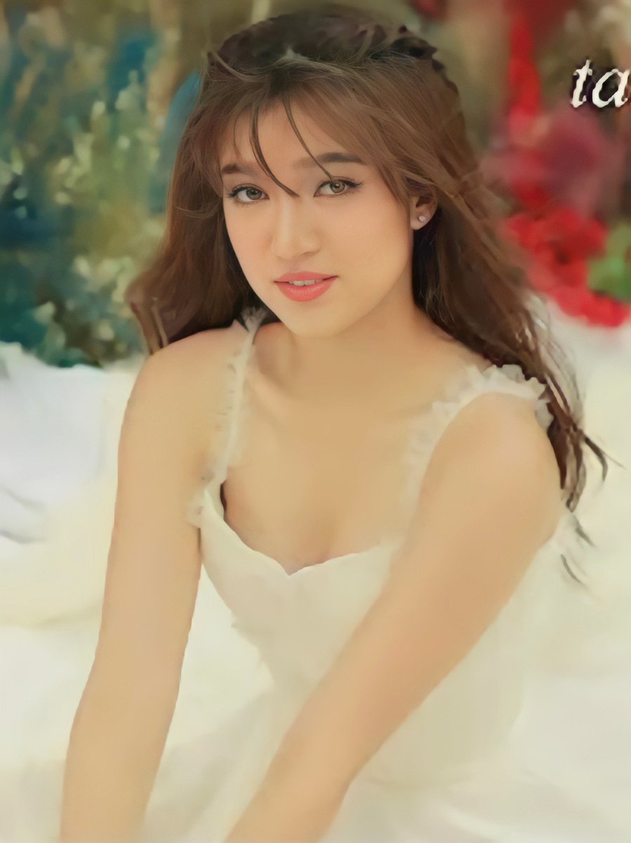 shauberrie's tweet photo. goddess.

— #bellemariano https://t.co/AfoX7r2vgS