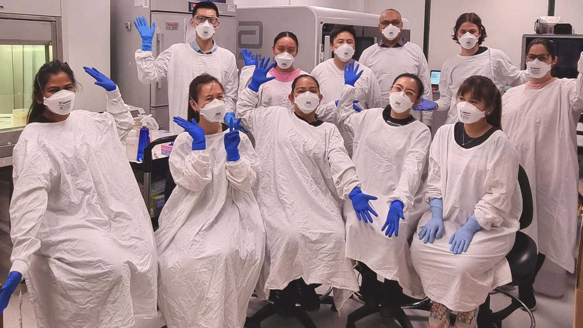 ACPCC_'s tweet photo. VCS Pathology has now processed over 300,000 COVID19 tests! A big shout out to our amazing lab staff for working so hard to process these samples quickly and keep the Victorian community safe.
#Covid19 #PublicPathology #CommunityFirstAlways https://t.co/8u1OnTi4Zd