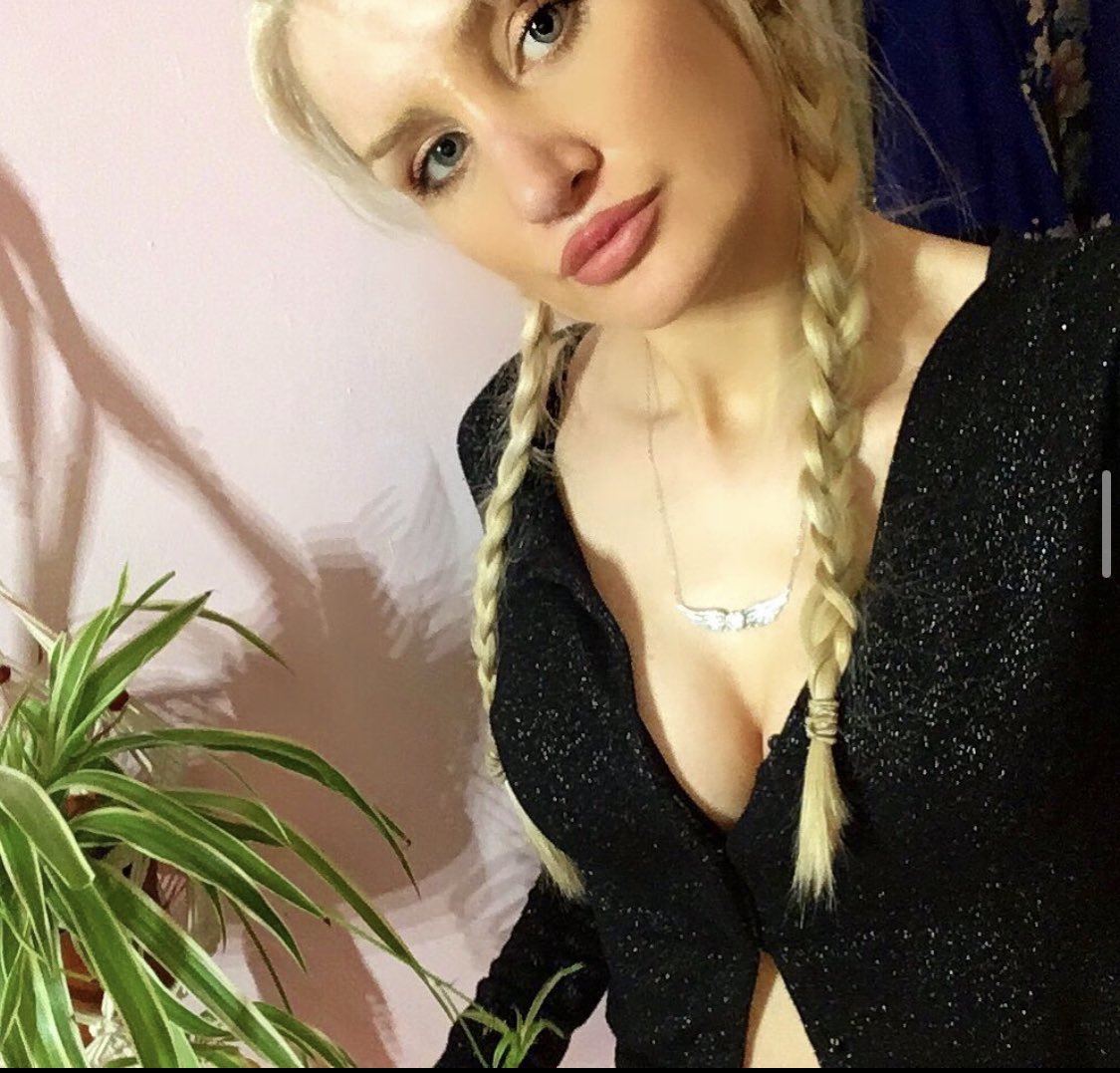 publictitty's tweet photo. A follower exposed #horny #nudes #slut #webslut #nsfw #exhibition #tits #titties #fuck https://t.co/tExbflbSUD