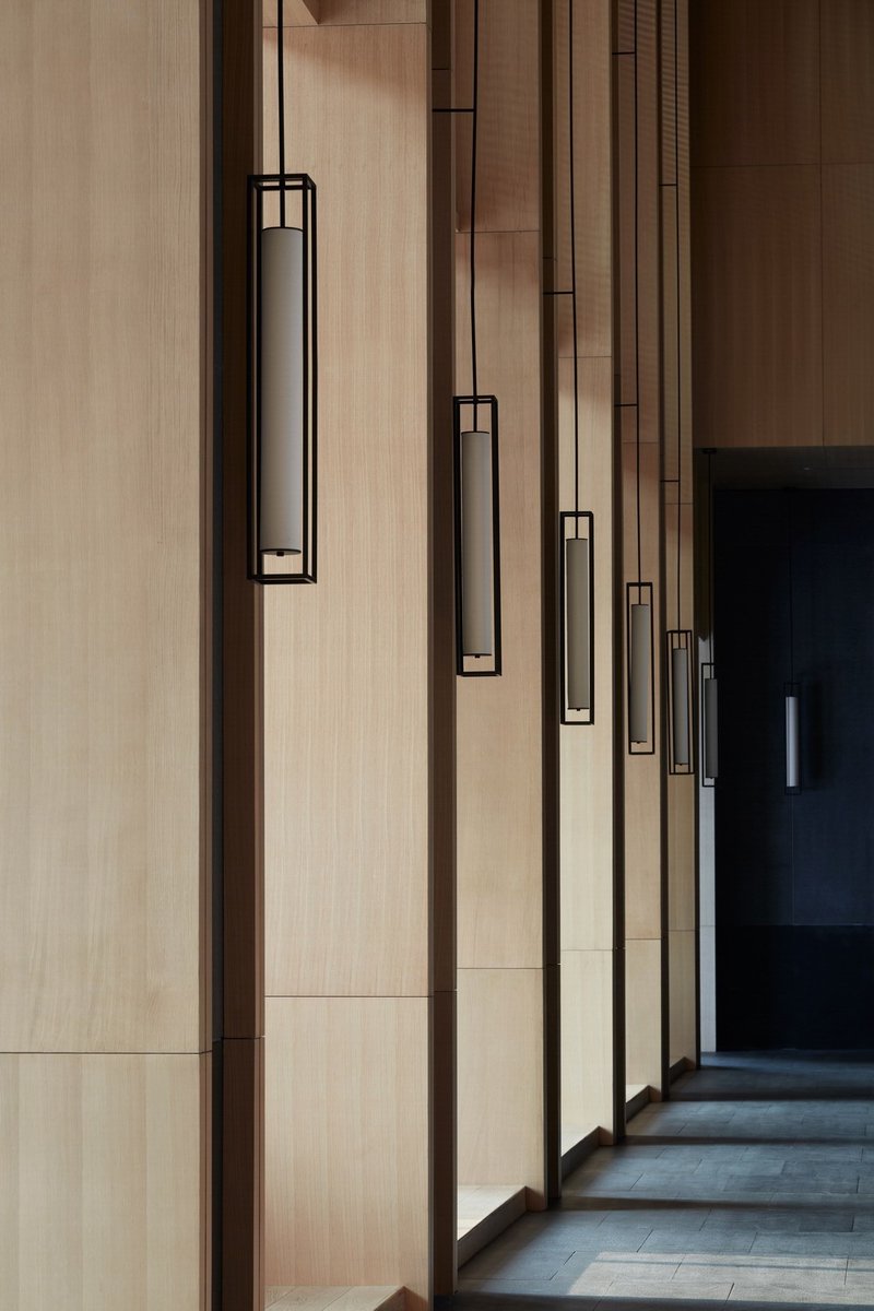 YIandMU's tweet photo. JINAN BOCUISHAN SALES CENTER
In the design of the sales center, the designers try to integrate culture and art into the space using pure and natural techniques of expression for harmony with nature based on the ancient idea of “rites”. #风合睦晨 #architecture #interiordesign #art https://t.co/XcKWThoRHU