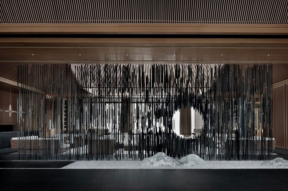 YIandMU's tweet photo. JINKE JIMEITIANCHEN SALES CENTER
Drawing inspiration from traditional Chinese craftsmanship, culture and lifestyle, the designers have managed to find a unique way in expressing aesthetics of oriental residences. #风合睦晨 #architecture #interiordesign #art https://t.co/kKpcSHBS6J