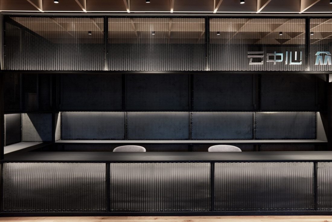 YIandMU's tweet photo. GUANGLIAN ICC CLOUD CENTER
By optimizing the building space from an artistic view, the designers fully demonstrate their humanistic care for the corporate community, enabling the flexible transformation of modern office patterns.#风合睦晨 #architecture #interiordesign #art https://t.co/risrtD31cL
