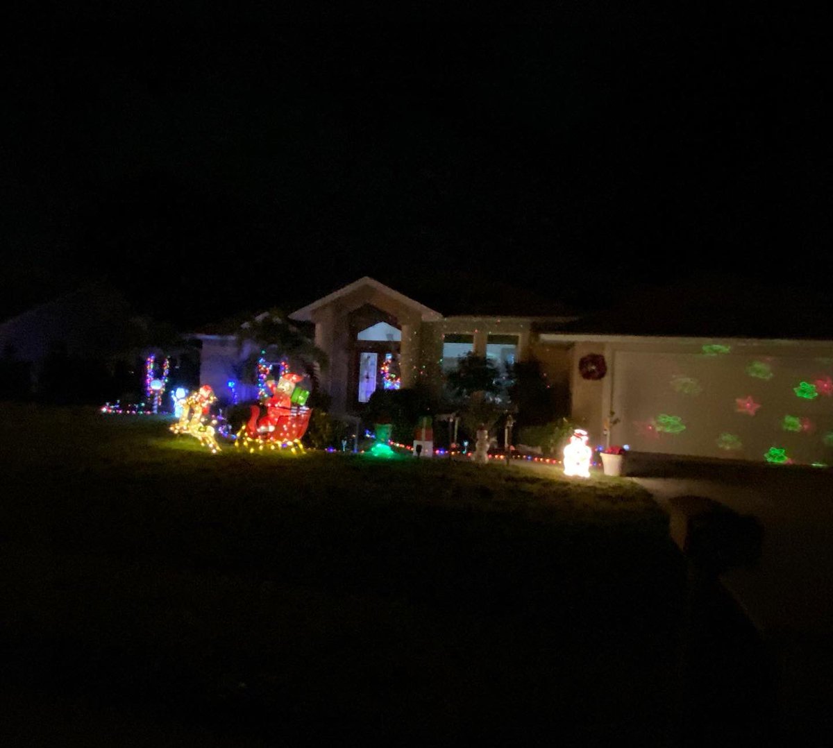 🎄🦌Holly Jolly Christmas ☃️🎅🏻🏝 tweet media