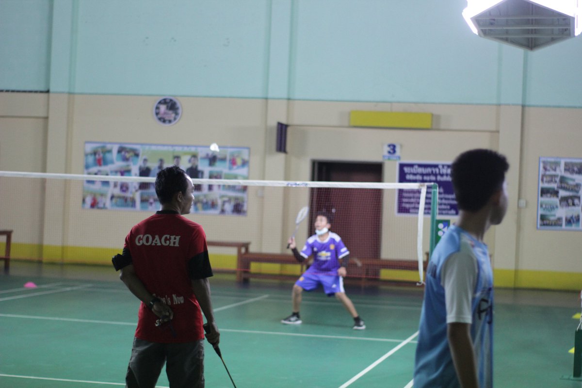 playonside's tweet photo. 𝗕𝗮𝗱𝗺𝗶𝗻𝘁𝗼𝗻 𝗶𝘀 𝗯𝗮𝗰𝗸!!
Every Saturday, more than 35 migrant children take part in badminton training. Each session takes 2 hours that includes technical and joyful activities.
#playonside #forequalopportunity #batminton #genderequality #thailand #notjustfootball https://t.co/IdFnB8gB5i