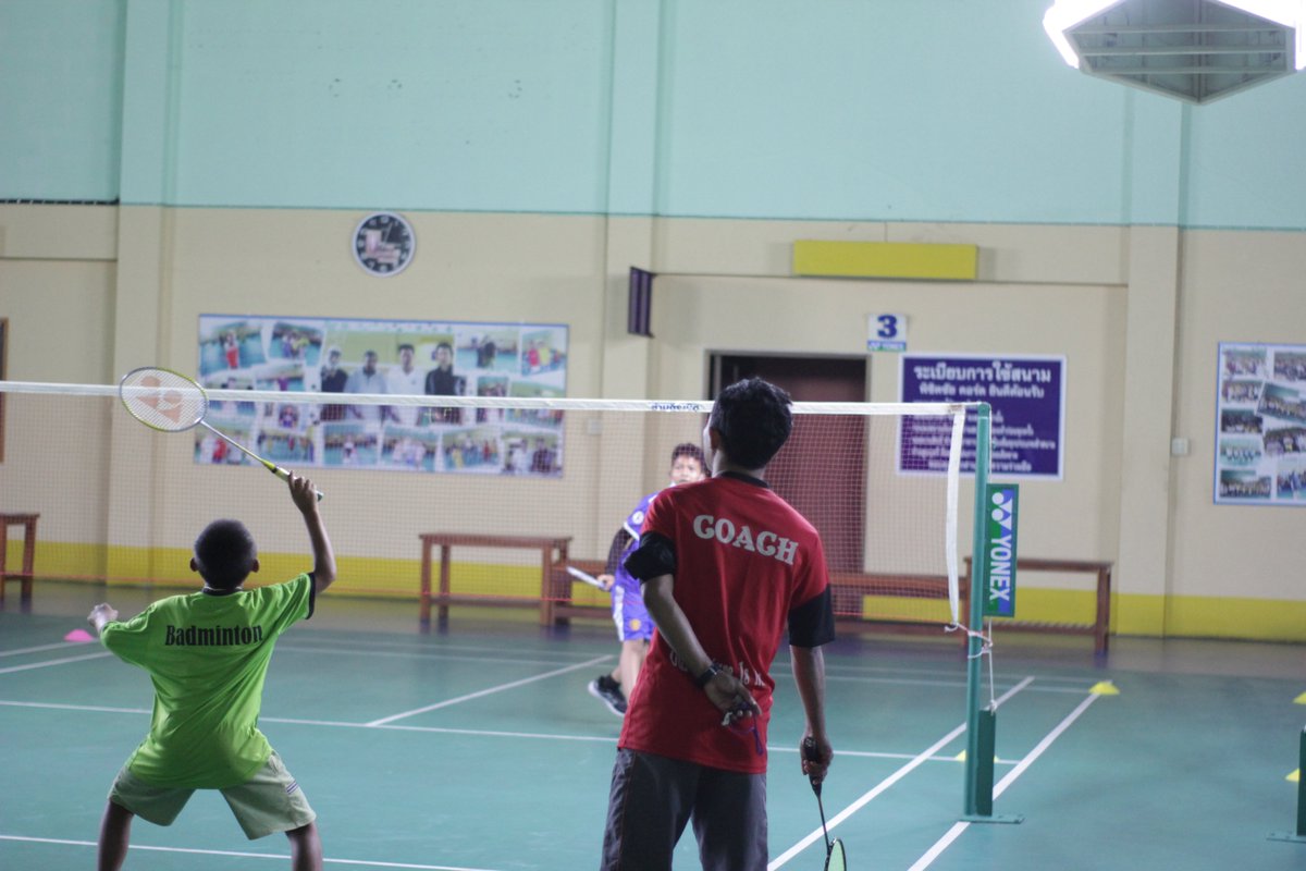 playonside's tweet photo. 𝗕𝗮𝗱𝗺𝗶𝗻𝘁𝗼𝗻 𝗶𝘀 𝗯𝗮𝗰𝗸!!
Every Saturday, more than 35 migrant children take part in badminton training. Each session takes 2 hours that includes technical and joyful activities.
#playonside #forequalopportunity #batminton #genderequality #thailand #notjustfootball https://t.co/IdFnB8gB5i