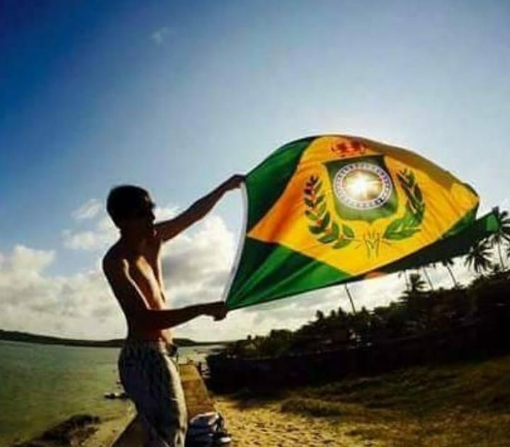 monarq_brasil's tweet photo. Como queremos um país com um grande futuro se mal conhecemos o nosso passado? https://t.co/sEekGaxQZL