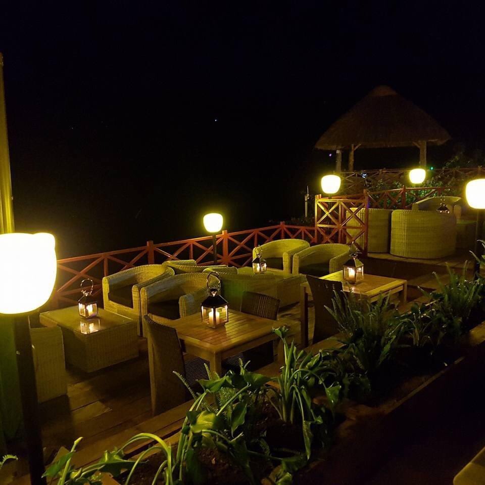 birdnestresort's tweet photo. It’s beginning to look a lot like Christmas! Spend it with your family at @birdnestresort , you’ll not regret it. 
Happy holidays fam. https://t.co/jMzR9IlJsO