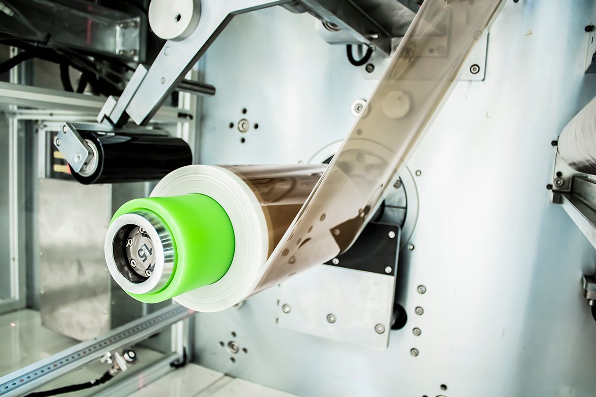 deutz_ag's tweet photo. DEUTZ schließt Beteiligung an Blue World Technologies ab. Damit baut DEUTZ seine Aktivitäten im Bereich alternativer Antriebe weiter aus. Die Transaktion zahlt auf Wachstumsziele im neuen Berichtssegment GREEN ein. Mehr dazu: https://t.co/pEfhGYg5d6
#deutz #blueworldtechnologies https://t.co/lRmU4p3Wv6