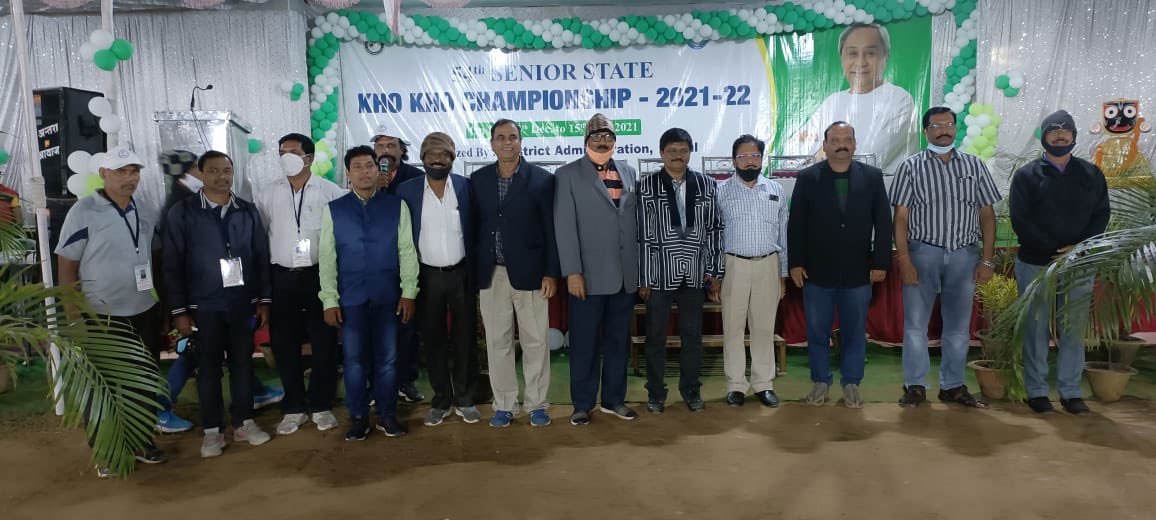 angul_dm's tweet photo. District level Govt officials encouraging the different teams in the ongoing 54th State Senior Kho Kho Championship 2021 at Angul Stadium https://t.co/weStzRc1LY