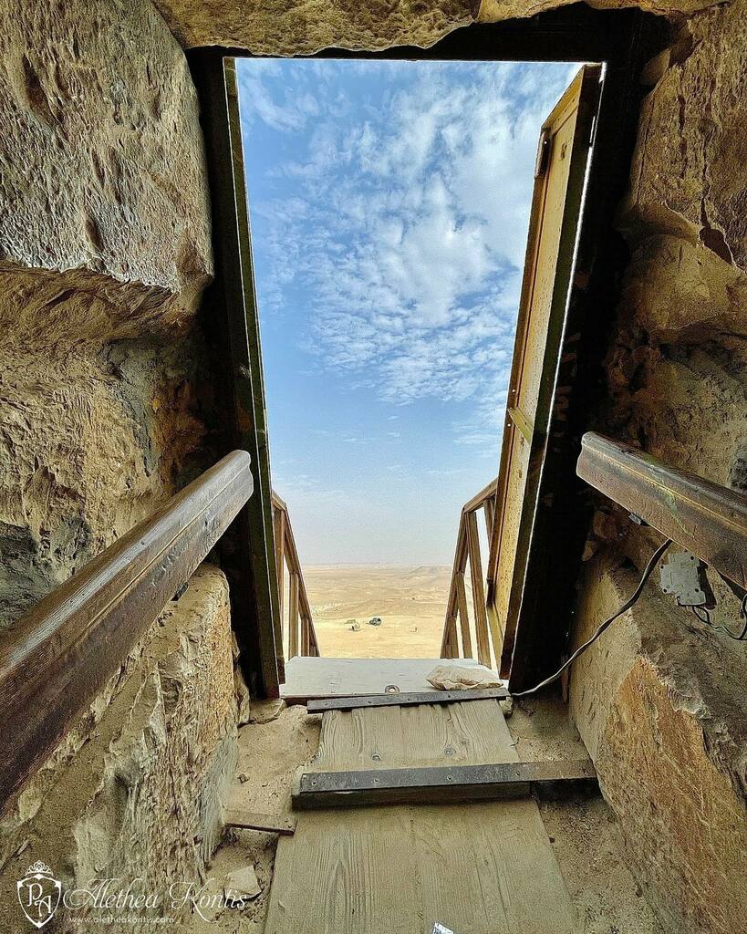 AletheaKontis's tweet photo. Exiting the Meidum Pyramid (I love this picture!) ๐๐ซ๐
.
#ATPChaosEgypt @ktempestbradford @piperjdrake @aletheakontis @tinytempest #FayoumPyramid #Hawara #ElLahun #MeidumPyramid #Labyrinth #authorsofig #landscapephotography #VisitEgypt #ancientegyptโฆ https://t.co/oU3kpxzIGI https://t.co/8N9q7BiIlw
