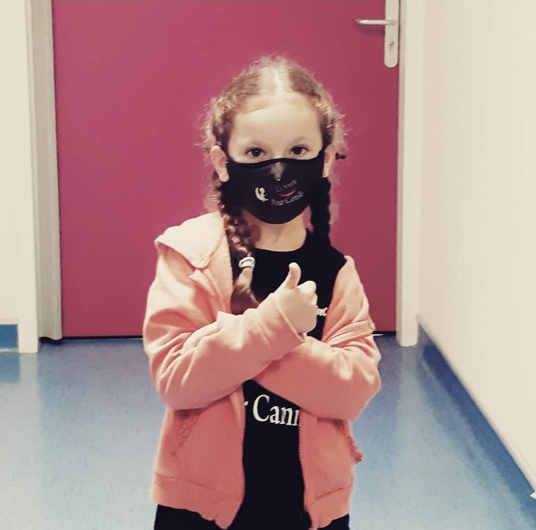 1SourireCamille's tweet photo. Volte-face du médecin de famille
Camille n'est plus prioritaire à la vaccination, Pourtant a risque malformations au cœur,poumons, etc
VACTERL est RARE donc pas dans la liste

Si il arrive malheur des plaintes seront déposées pour mise en danger de la vie d'autrui et négligence https://t.co/9UxIXZDHiv