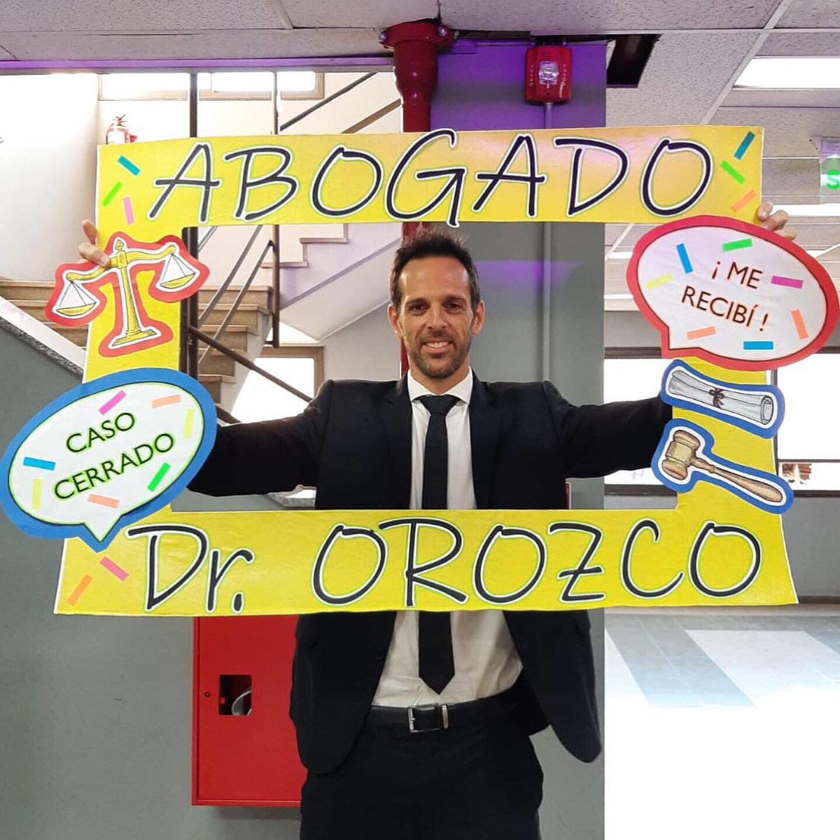 rodrioroz's tweet photo. Lo logré... Soy Abogado! 
⚖️🎓👏🏻👏🏻💪🏻💪🏻 https://t.co/n64NzgtABy