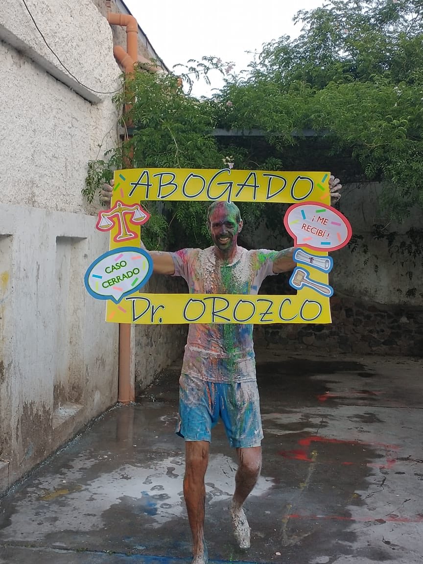 rodrioroz's tweet photo. Lo logré... Soy Abogado! 
⚖️🎓👏🏻👏🏻💪🏻💪🏻 https://t.co/n64NzgtABy