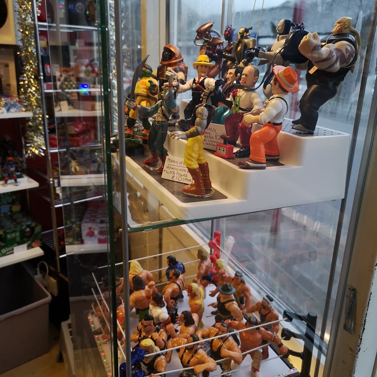 Cheesy Xmas Jumpers tweet media