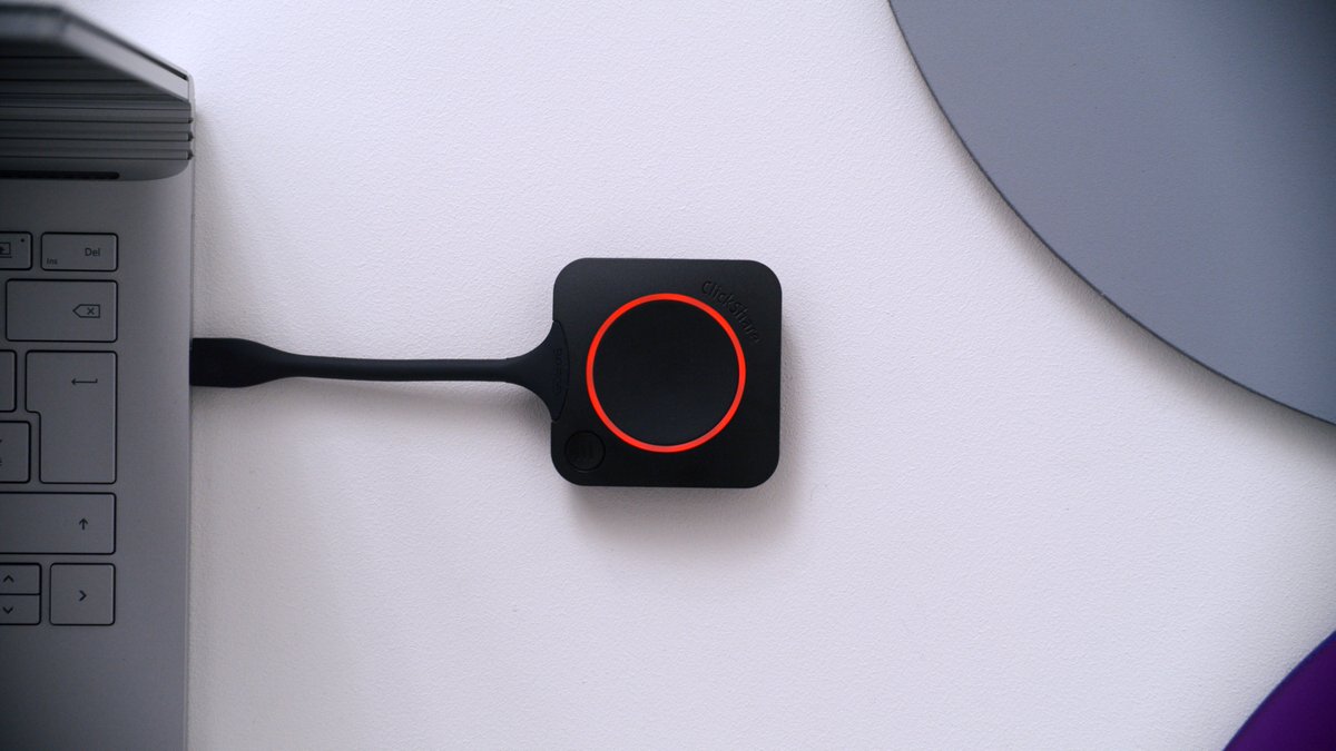 AlvySinger14's tweet photo. @BarcoClickShare An ever powerful &amp; efficient ClickShare to collaborate wirelessly in your #hybridmeeting? 
❓👍✔️
All you need to do is, keep the Base Unit up-to-date. 
https://t.co/YHLWR67xJq https://t.co/m0zivASJE9