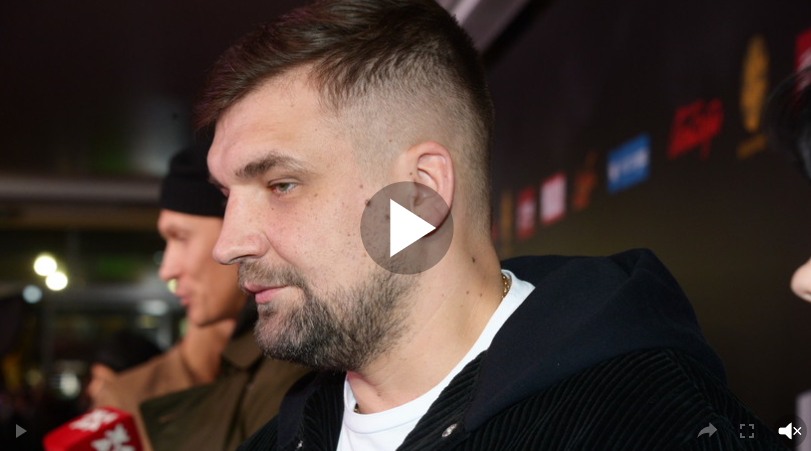Российский музыкант и продюсер Василий Вакуленко (Баста), 2 декабря представивший свою книгу «Приключения летучей мышки Бэллы, которая спала головой вверх», в беседе с RT рассказал, почему решил написать сказку для детей.