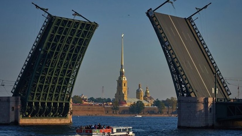В Санкт-Петербурге в пятницу, 30 ноября, официально завершился сезон разведения мостов, сообщает kp.ru со ссылкой на пресс-службу «Мостотреста».