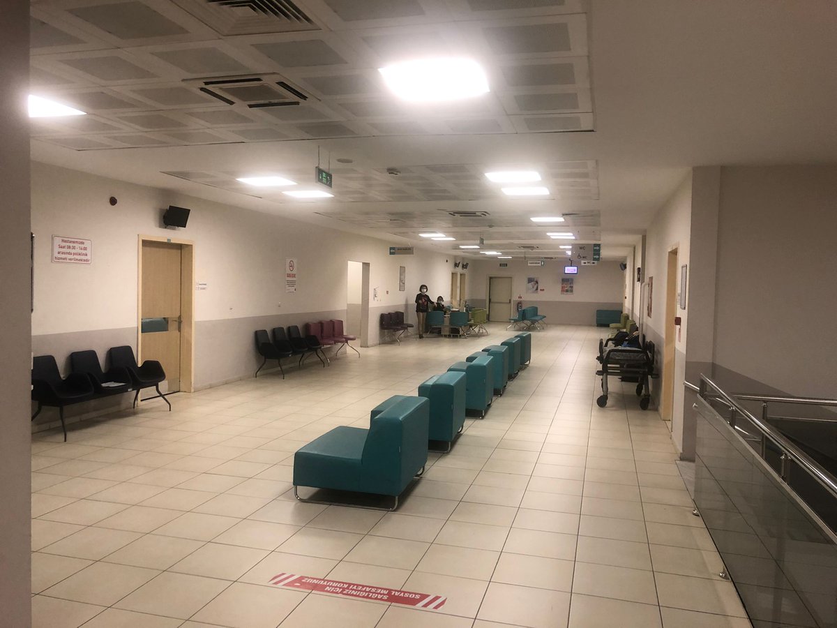 Toplumun sağlığının ancak sağlık emekçilerinin sağlığı ile mümkün olacağı düşüncesi ile yola çıktığımız G(ö)REV eylemimiz başladı, bugün G(ö)revdeyiz.
Bizlere destek veren tüm yurttaşlarımıza teşekkür ediyoruz.

📢 #Grevdeyiz