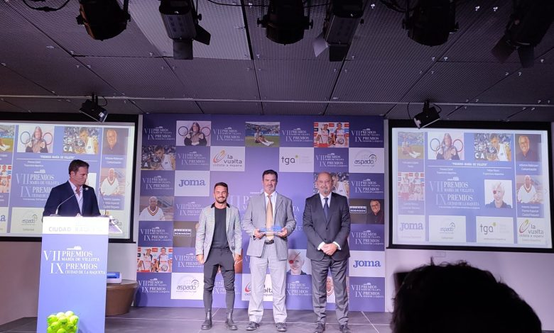 intenis's tweet photo. Tennis Group Academy recibe el Premio Ciudad de la Raqueta como Institución Deportiva
https://t.co/sn3jt7z9J4 https://t.co/jzZWSOxlyF
