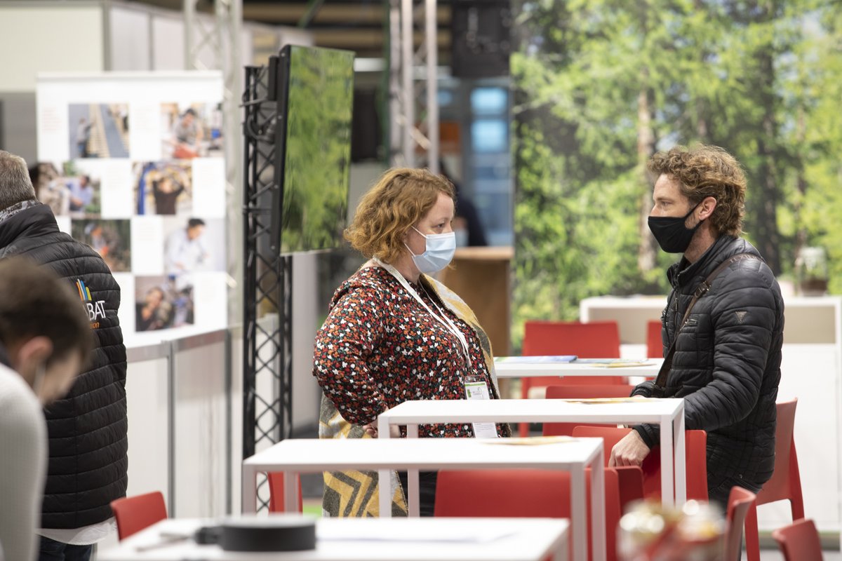 bepositiveevent's tweet photo. 🟢Il s'en passe des choses sur #BePOSITIVE2021 !
Véritable lieu d'échanges, de rencontres et de co-construction de projets, #BePOSITIVE est le rendez-vous où les acteurs de la #transitionénergétique se retrouvent et se connectent 🤝
🔴 Suivez le live https://t.co/tuShKQCqdX https://t.co/SotlbLraoe