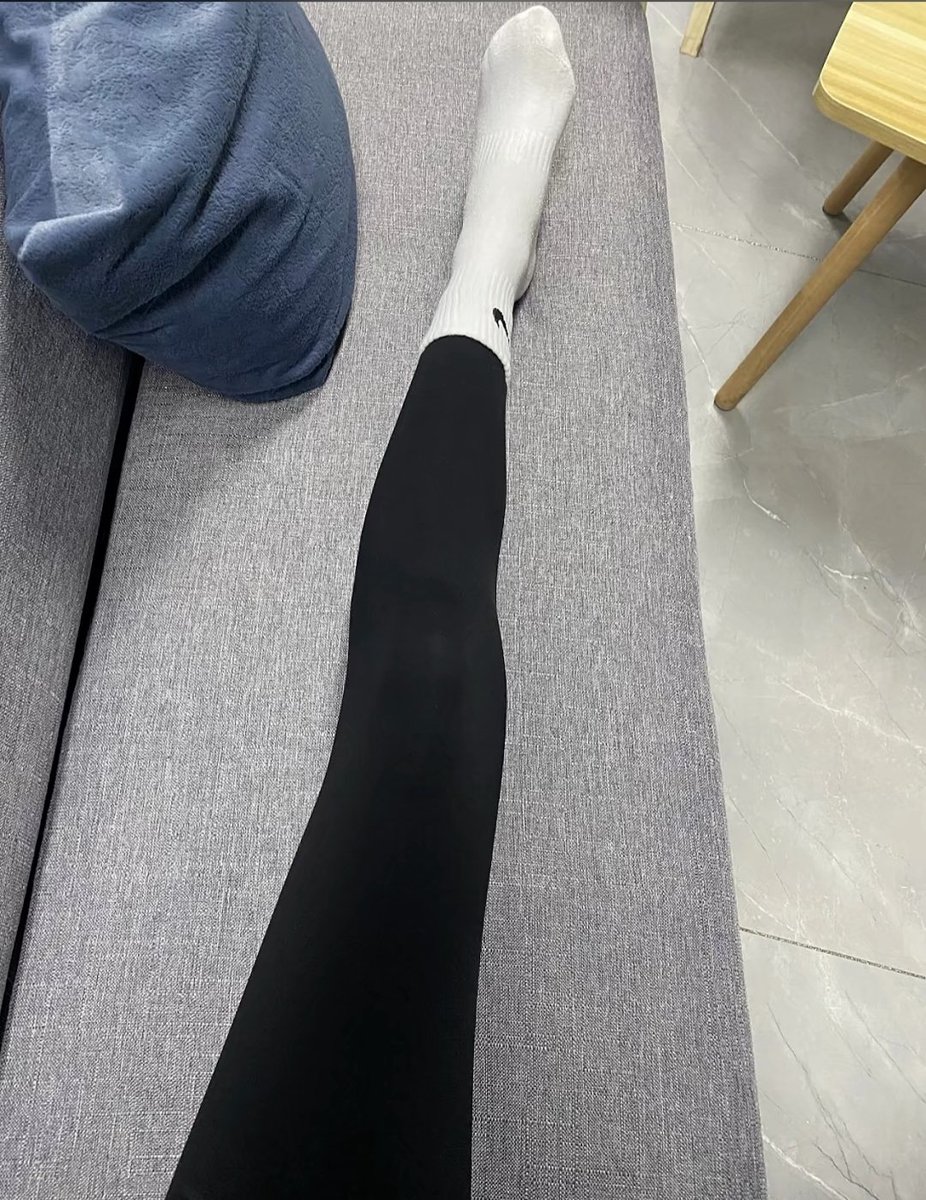 fss669's tweet photo. #舔脚 #调教 #撸管 #打飞机 #足交 #丝袜 #黑丝 #美足 #美腿 #红绿灯 #足射 #射精 #倒计时 #足控 #控精 #控精管理 #倒计时 #丝足 #控制 #女王 #肉丝
来人嘻嘻 https://t.co/2fQaYf2zGZ