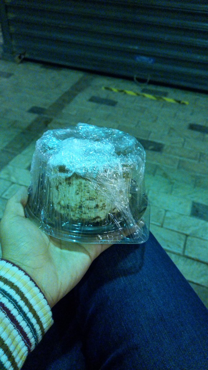 Arabille_14's tweet photo. Mi pastelito de cumpleaños ❤🌵 https://t.co/RS4VaLkjhu
