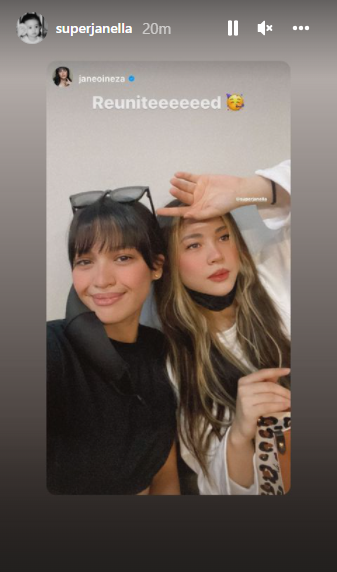 ShineJANELLA's tweet photo. #JANESQUARED REUNION❣️
@superjanella @itsJaneOineza
(Maybe this is at the rehearsals for #AnditoTayoParaSaIsatIsa) https://t.co/vlCHT9n86O