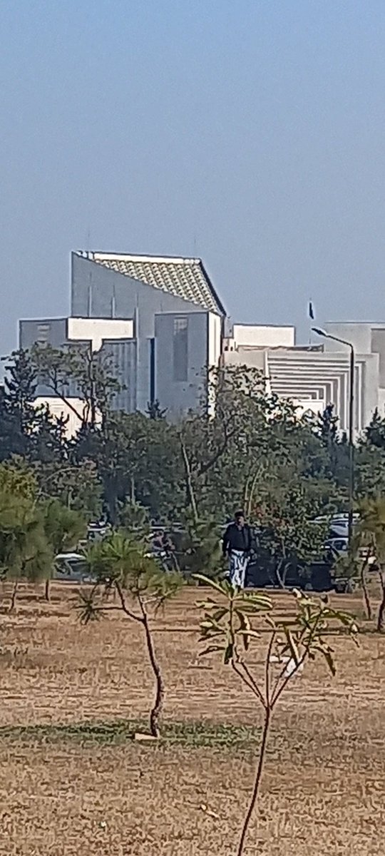 HajiSohailKhan4's tweet photo. #restore16000employees     

Aj Sacked Employees ki Nuzry supprem court per daty howi hy k wahan sy hamy insaf mill jay keo ko Alzam bi hum per supprem court Nay hi Lugwaya hy ? https://t.co/Xwno5Hh02o