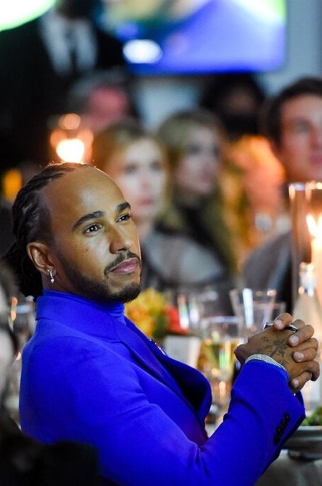 Today Lewis Hamilton will officially receive his knighthood for services to motorsports 💜

I can not think of a more deserving person for this achievement. Not only the most successful driver in F1 history but also an innovator, activist &amp; inspiration.

#TeamLH 💜 #StillWeRise