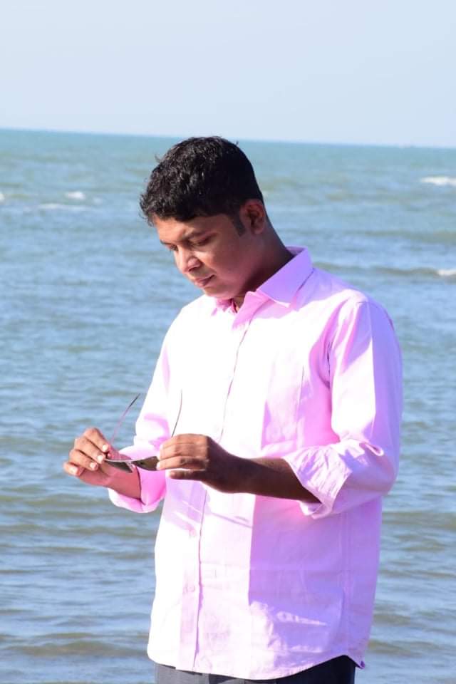 PankagKumarBis1's tweet photo. সমুদ্র সৈকতে https://t.co/qiDkhxgsbN