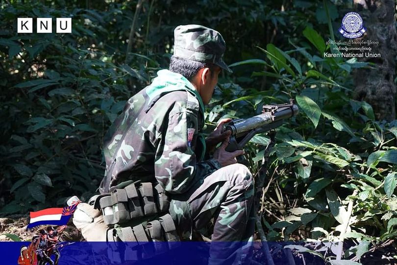 IrrawaddyNews's tweet photo. Military tensions are growing in Karen State’s Hpapun District with Battalion 5 of the Karen National Union and junta troops clashing every day since Saturday. Thirteen junta soldiers were killed in clashes on Dec. 11 and 12. (Photo: KNU) 

#WhatsHappeningInMyanmar https://t.co/JYkjxSNH5l