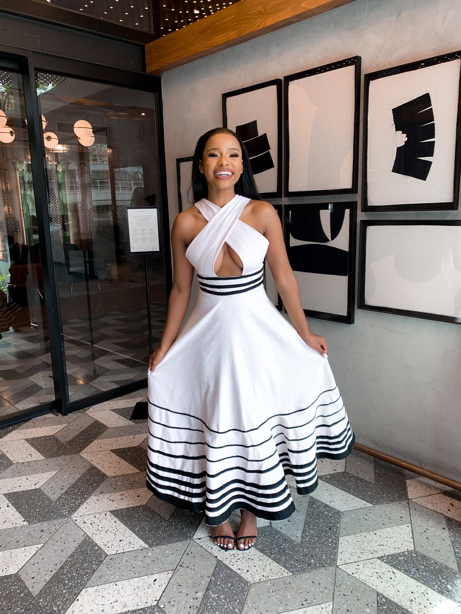 pamela_mtanga's tweet photo. 💍 https://t.co/zn7P5SmuHu
