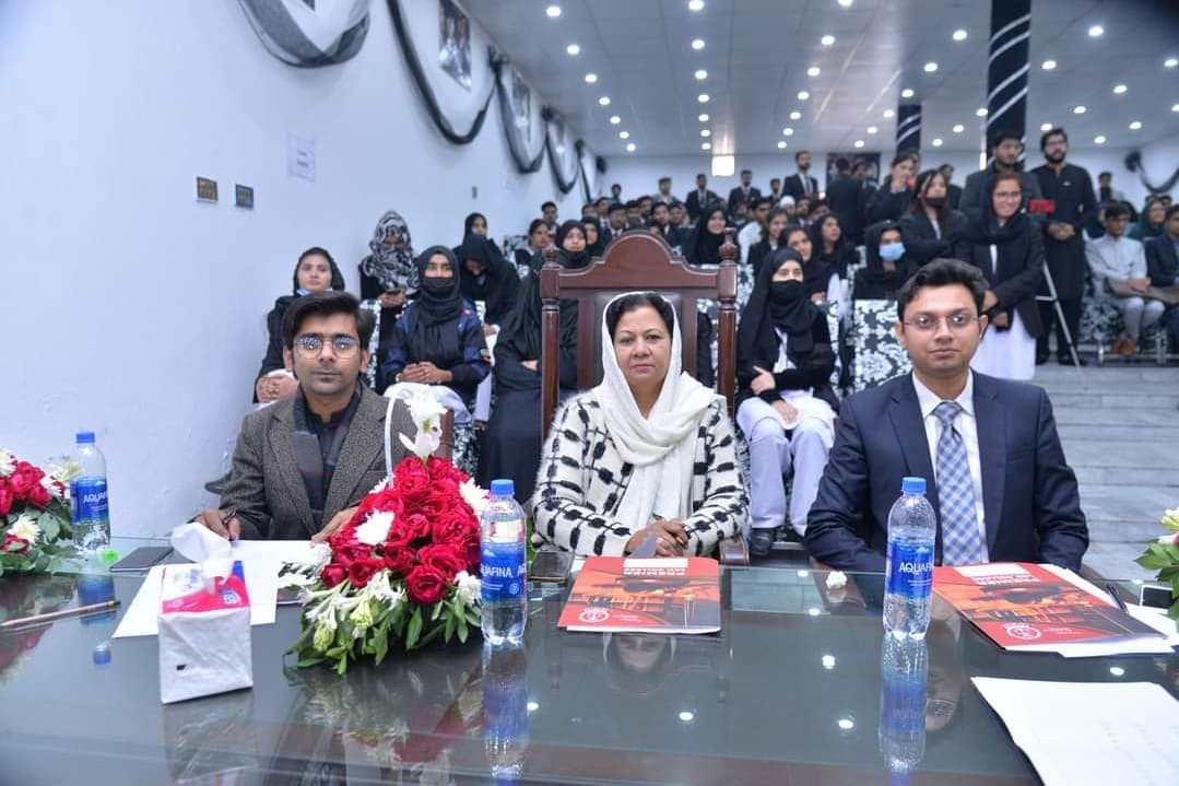 PremierLawColle's tweet photo. A brief glimpse of the Inter-Collegiate (Speech, Essay Writing & Art) Competitions held at Premier Law College with reference to Human Rights.
Congratulations to all participants and organizers for the assembly of this prestigious event.
#صدائےبشر
#PLC
#BePremier
#BePrecious https://t.co/yavPIGyHaR