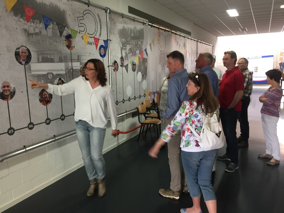 TalentPlus_NL's tweet photo. De #arbeidsmarkt is helemaal de weg kwijt... en de politiek ook. De nieuwe column van onze voorzitter Jaap Janse van TalentPlus is uit. Zie: "https://t.co/68HXKPK0PI op 
@LinkedIn
 #45plus @werkintechniek @CoachBanen Foto: Marcel Tettero https://t.co/deBzu9jA3z