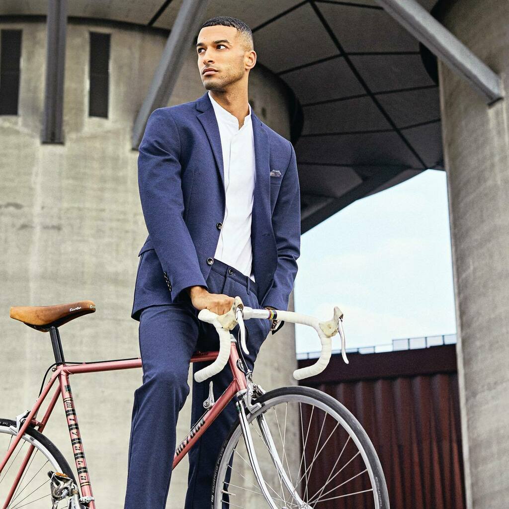 doubleHagency1's tweet photo. Let’s go for a ride with @sunwillofficial !
Discover the NOOS suits program and make your life easier!
More info by DM or juan@doublehagency.com
#doublehagency #menswear #fashionuk #yourfashionagency #fashionstyle #sunwill #fashionbuyer #fashionbuyers… https://t.co/0lBDKLEl7U https://t.co/RqfoE57Zfh