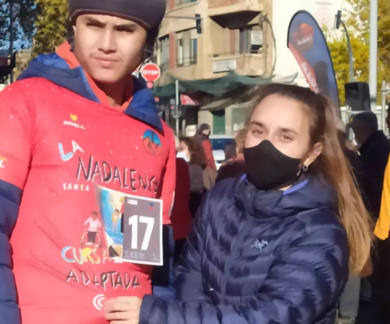 MaristesCat's tweet photo. Aquests dies les #obressocialsmaristes estan vivint activitats molt nadalenques!!! Temps d'espera. Temps de #Nadal. #ASGabella #CentreObertRialles #ASCompartir #Calidoscopi https://t.co/pj4AIZcsLd