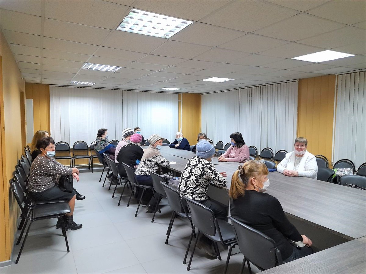 💉Говорили о безопасности и эффективности прививок

15 декабря состоялась встреча членов районных общественных организаций с главным врачом <a href="/GorBolnica10/">ГБУЗ СГБ № 10</a> Дмитрием Лисицией. Главной темой обсуждения стала вакцинация против коронавирусной инфекции и гриппа vk.com/club168132792?…