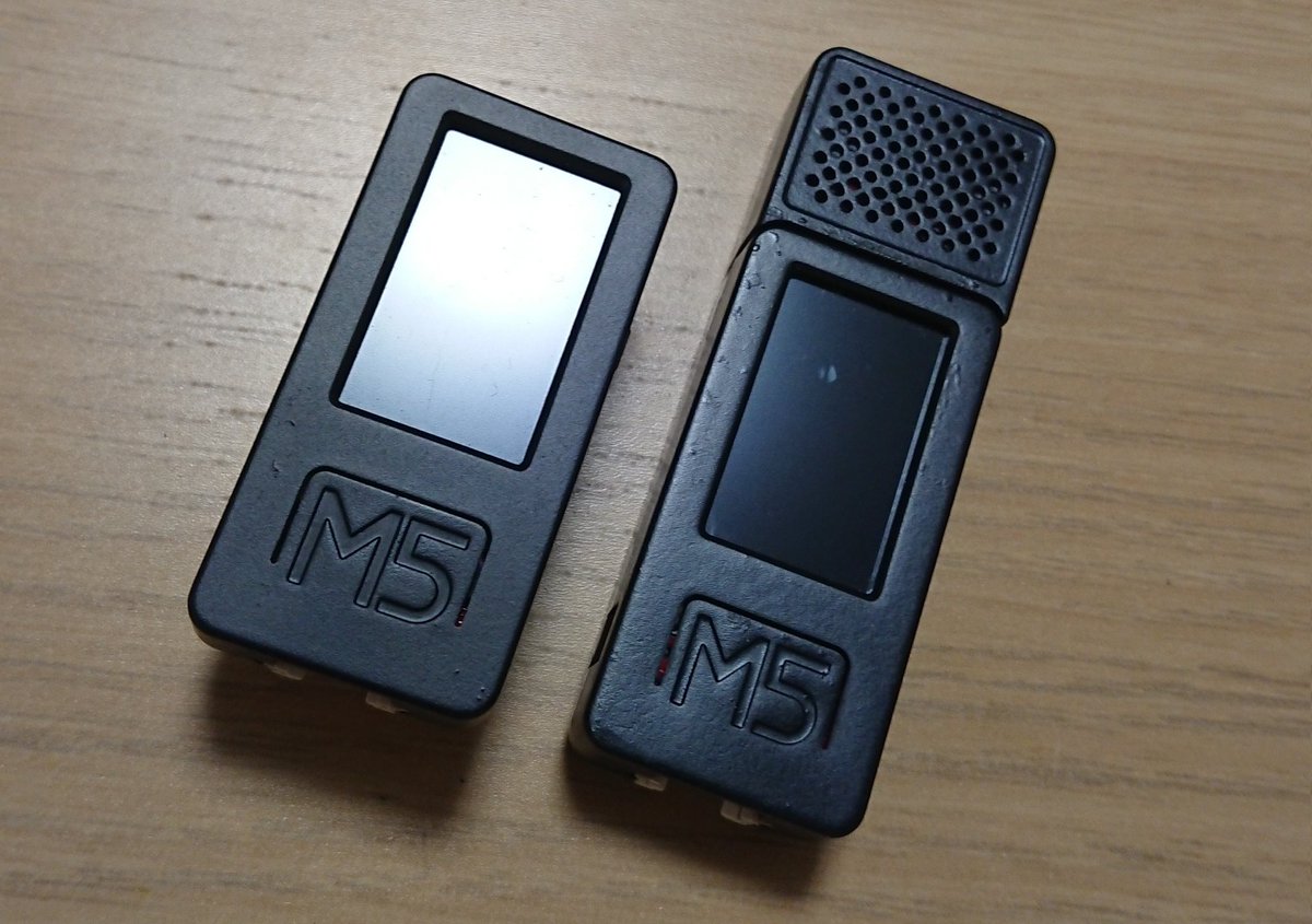 OtooneDev's tweet photo. ２つめの黒M5StickCは塗装厚く塗りすぎちゃったかも。表面があんまり綺麗じゃない…。
今回はスピーカーHATも黒くしました。
買う時に色が選べるといいんだけどなー。
#M5StickC #SpeakerHAT https://t.co/wtuUP3csei