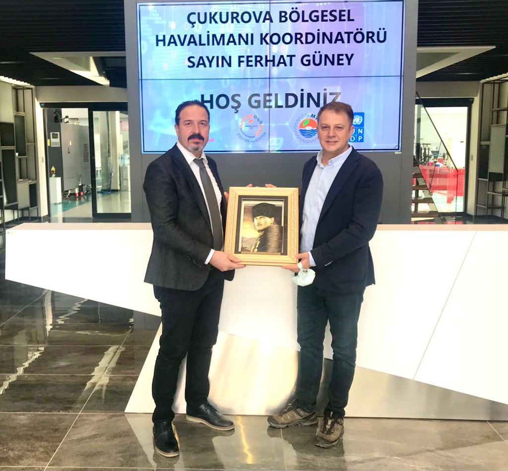 YDDMmersin's tweet photo. Çukurova Bölgesel Havalimanı Koordinatörü Sayın Ferhat GÜNEY ve ekibine Mersin Model Fabrika ve Yenilik Merkezimizi ziyaretlerinden dolayı teşekkür ederiz. @yenilikmersin #modelfabrika #mersinmodelfabrika #modelfactory #yalinuretim #leanmanufacturing #innovation #inovasyon https://t.co/gVvQj7rdIi