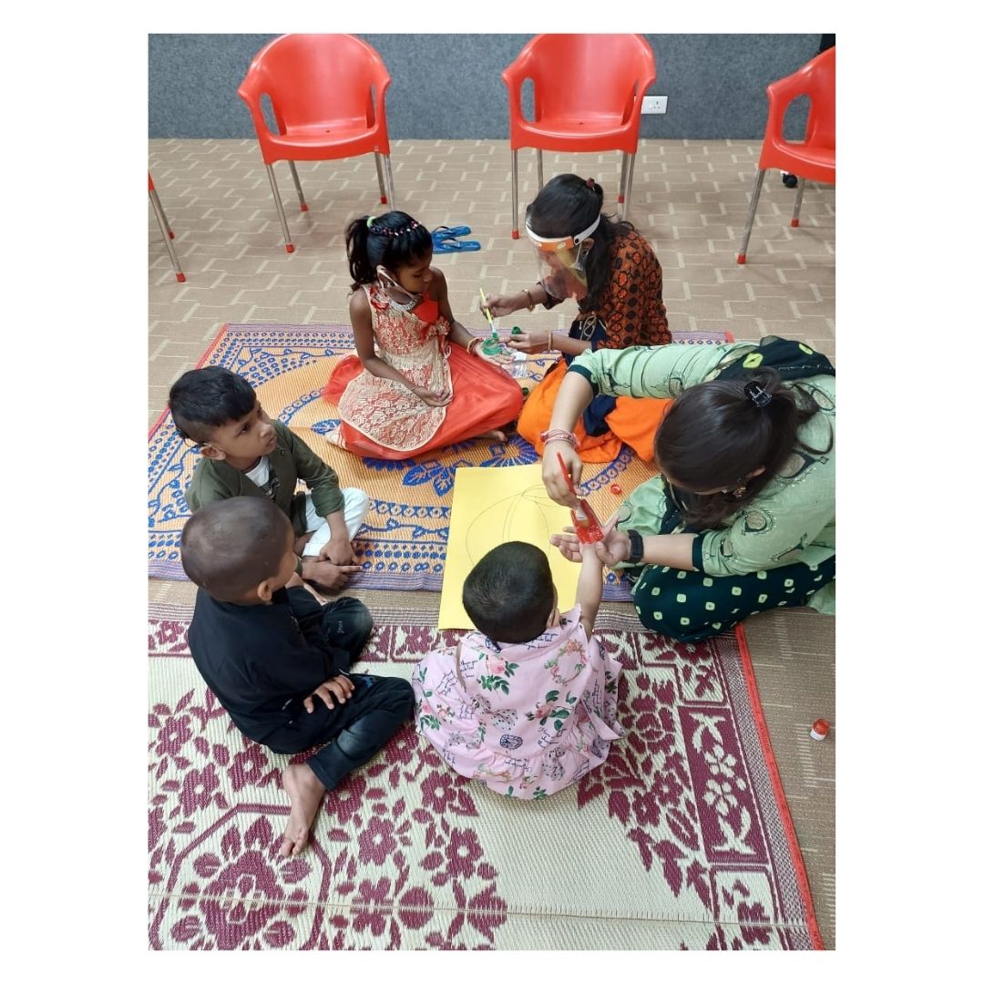 ConcernIndia_'s tweet image. Along with M&amp;amp;G Global Services Pvt. Ltd., we planned an interactive engagement for parents &amp;amp; students at an early intervention centre, involving games, art and music. These were planned to engage them and also assess their progress.  #concernindiafoundation #children #interactive