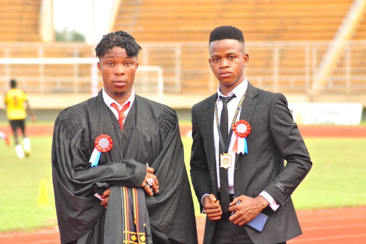 Don_Chea_'s tweet photo. Still the same ghetto kids from Jamaica Road, Logan' Town, & we're used to something called Struggle'.
Jah cyan fail wi, ann mi cyan fail I & I, affi give tanks. ๐
#ThatVeryDay
#Success_Scary
#Ghetto_yutes
#College_Memories
#Jah_guide ๐ https://t.co/NftCi3BAYJ