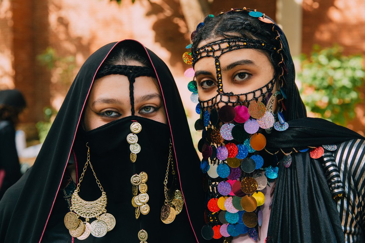 LfaProviseur's tweet photo. Aujourd'hui, le Lycée Français d'Alexandrie fête la langue arabe et la culture égyptienne.
Élèves et professeurs se sont pleinement investis dans l'événement. https://t.co/9Kr9izZMW5