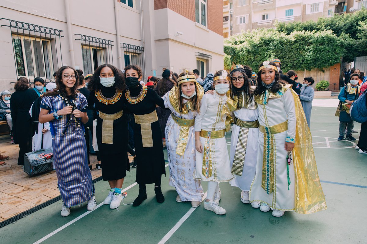 LfaProviseur's tweet photo. Aujourd'hui, le Lycée Français d'Alexandrie fête la langue arabe et la culture égyptienne.
Élèves et professeurs se sont pleinement investis dans l'événement. https://t.co/9Kr9izZMW5