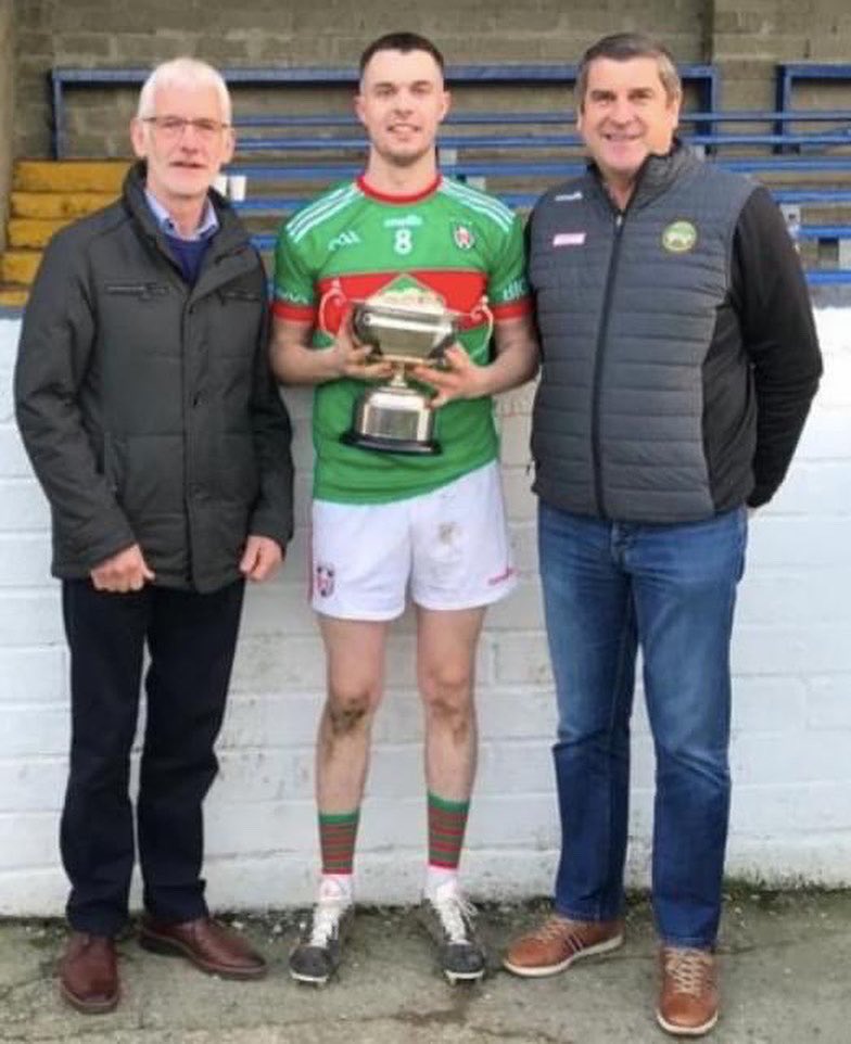 BirrCLG's tweet image. Huge congratulations to the 2021 Offaly GAA award winners but particularly our own @micmuls on being crowned Intermediate Hurler of the Year.

Mick was our captain fantastic and always led by example on an extraordinary run to county final success. Well done Micko💪💚❤️