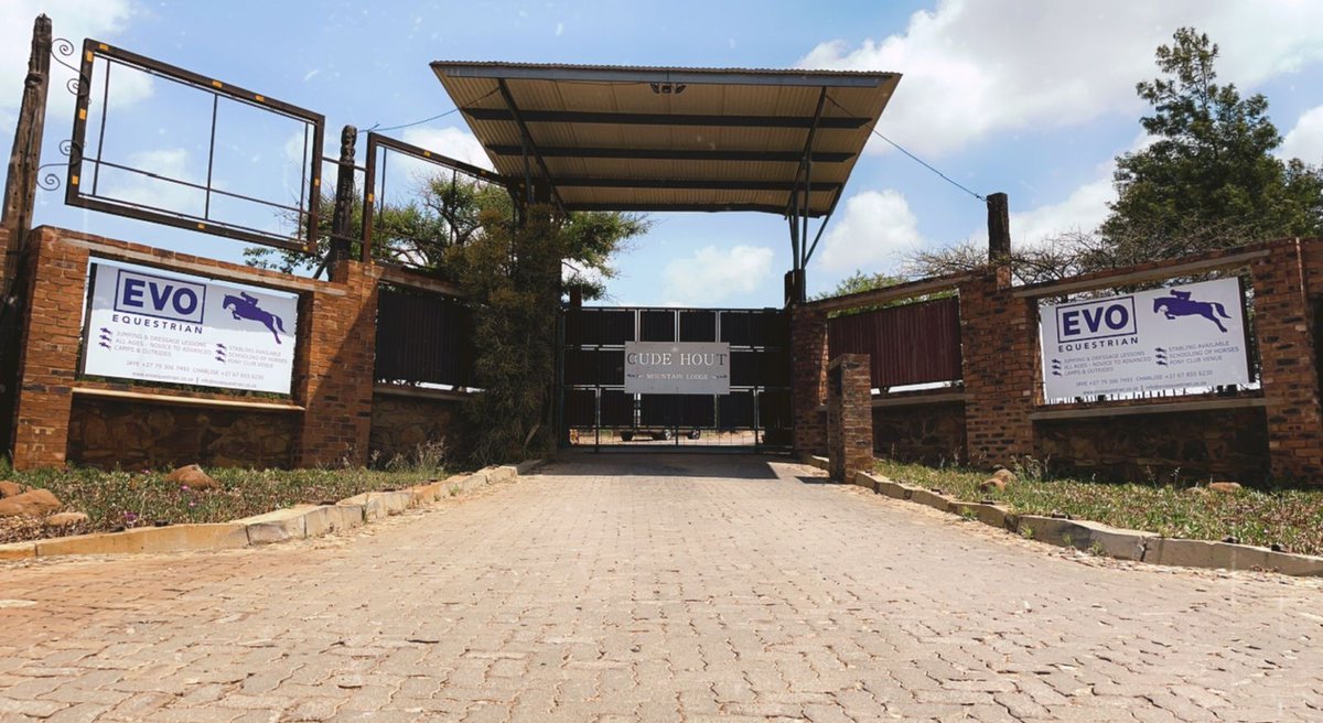 FORSOL6's tweet image. Putting a call out to my Horsey friends out there... If you have any tack laying around begging for a new home &amp;amp; would  like to donate it, I am willing to collect.  It will have a good home &amp;amp; be used for students who are unable to buy their own... Anywhere in JHB and surrounds...