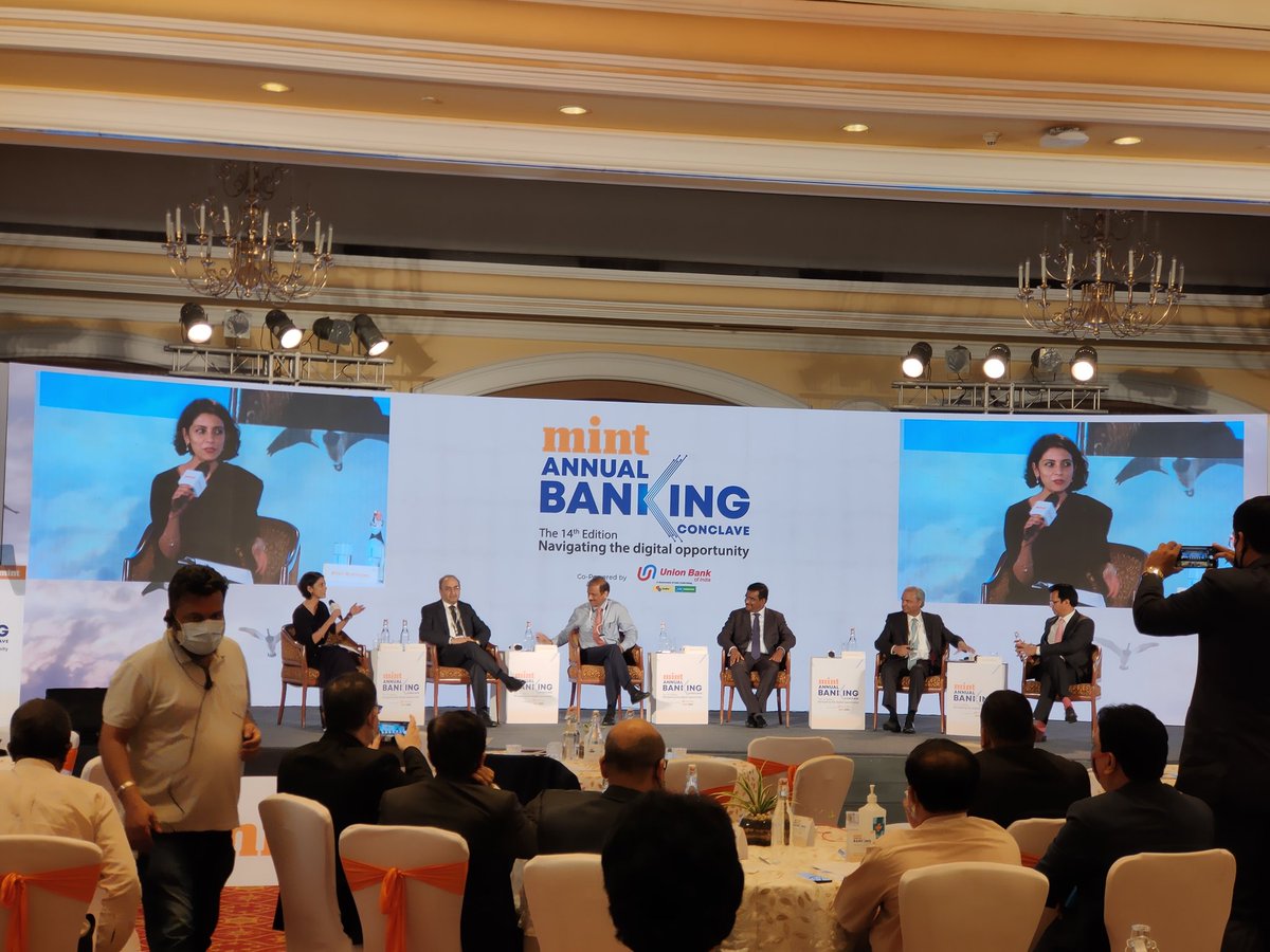shayanghosh123's tweet photo. @NasrinzStory @livemint @Mastercard @TheOfficialSBI @TrilegalLaw @sruthijith @deborshi @UnionBankTweets #MintABC CEO panel: Dinesh Khara of @TheOfficialSBI; V Vaidyanathan of @IDFCFIRSTBank; Rajkiran Rai G of @UnionBankTweets; Hitendra Dave of @HSBC_IN; and Sanjay Singh of @BNPParibas https://t.co/MRa6MyTE4s