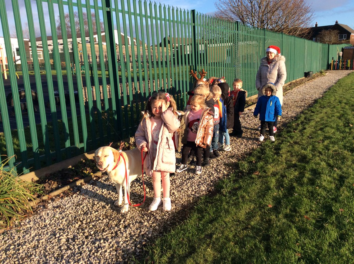 All_Saints_Sch_'s tweet photo. Nursery had lots of fun doing their Elf dash with Bramble 🎄🎅🏻 @TheBrickWigan #elfdash https://t.co/tkbP451roB