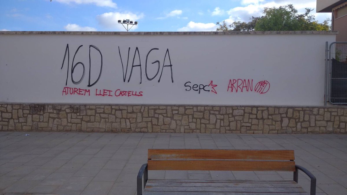 sepc_ua's tweet photo. #16D | Les estudiants anem a la vaga!

👉🏾Per defensar la Universitat Pública.

Davant l’amenaça de seguir convertint la nostra educació en un negoci, les estudiants ens organitzem per aturar la #LleiCastells ✊🏽

📍UA, 12 h https://t.co/XTeJu0VEf0